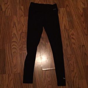 PINK Victoria’s Secret leggings
